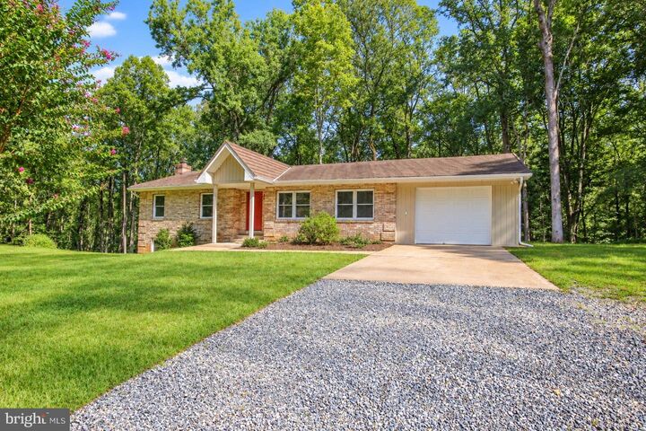 Property Photo: 6065 Eagles Nest Lane VA 22485