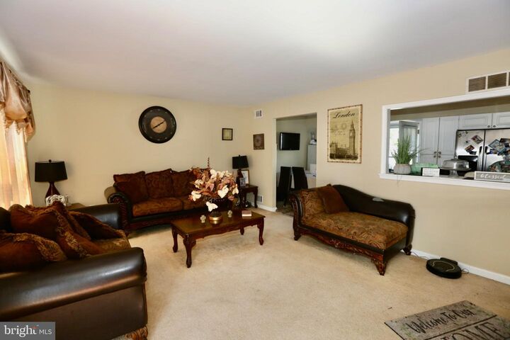 Property Photo:  14 Uranus Road  NJ 08080 