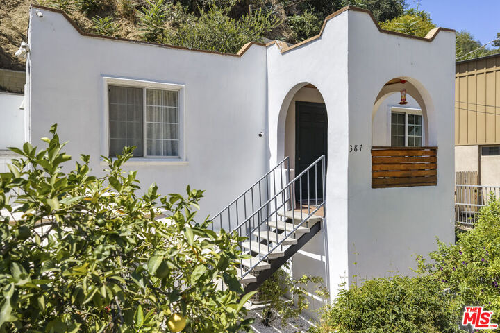 Property Photo:  387 Museum Dr  CA 90065 