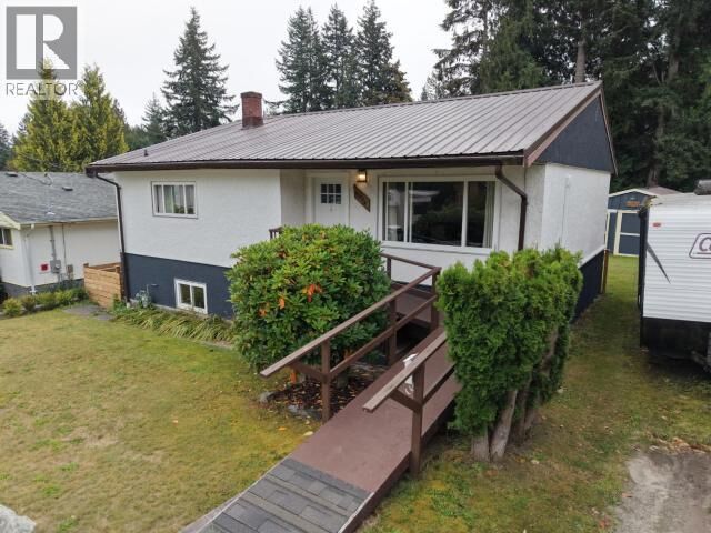 Property Photo:  6856 Drake Street  BC V8A 3Y1 
