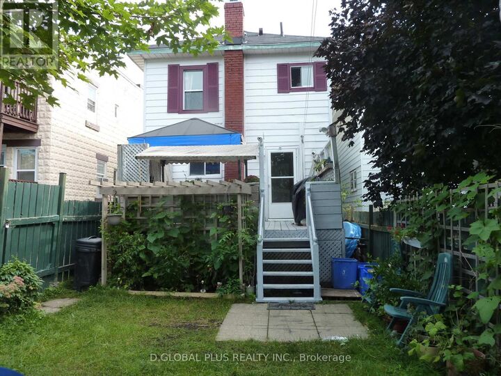 Property Photo:  218 Guy Street  ON K6H 4T9 