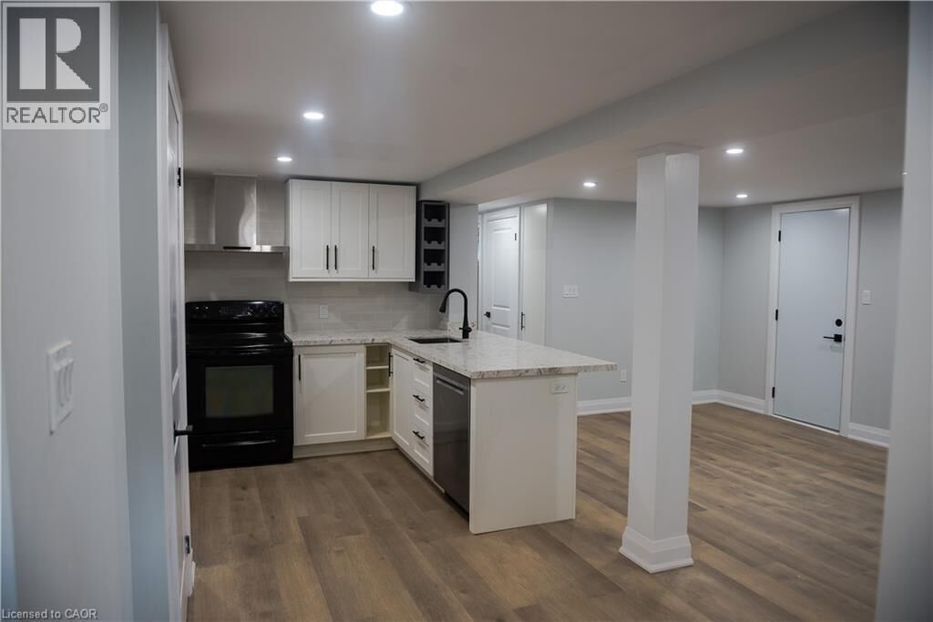 Property Photo:  225 Aldercrest Avenue  ON L9B 1L5 