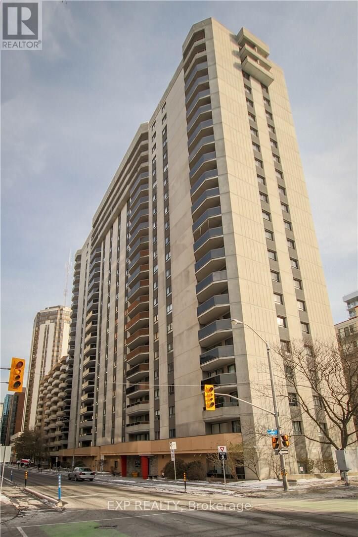 Property Photo:  470 Laurier Avenue West 403  ON K1R 7W9 