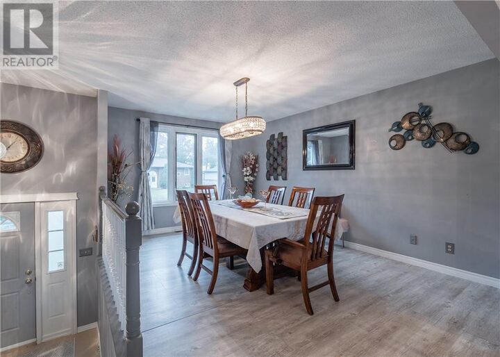 Property Photo:  29 Carr Avenue  ON P3L 1M2 