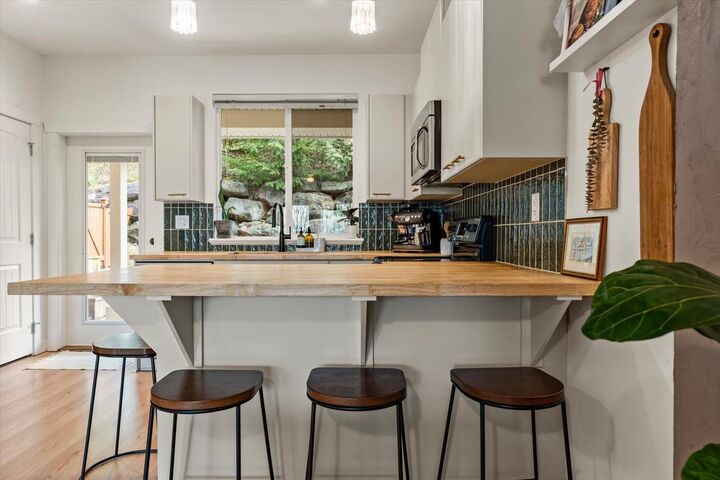 Property Photo:  47315 Sylvan Drive 2  BC V2R 0S7 