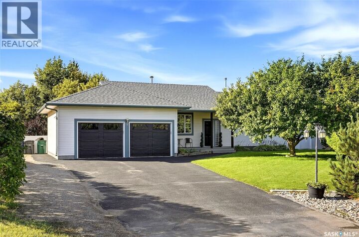 Property Photo: 12 Stern Place SK S4L 1B2