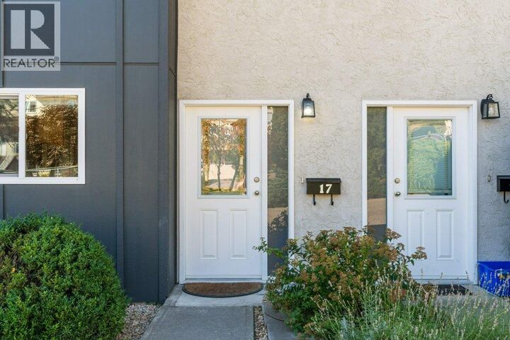Townhouse at 4200 Alexis Park Drive 17, Vernon