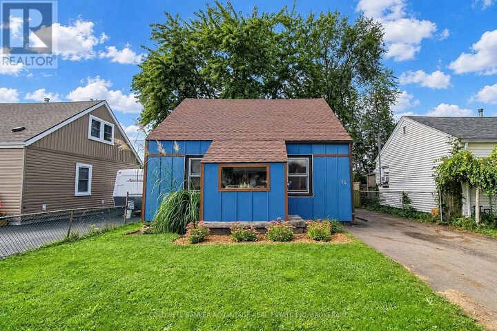 Property Photo:  14 Bishop Road  ON L3B 2V5 