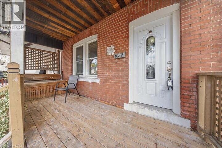 Property Photo:  1082 East Cannon Street East  ON L8L 2J1 