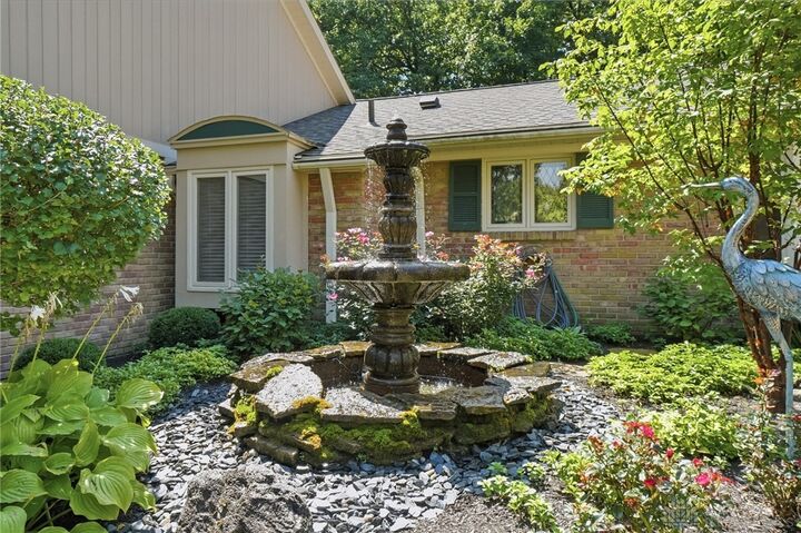 Property Photo:  6320 Tomahawk Trail  OH 45459 