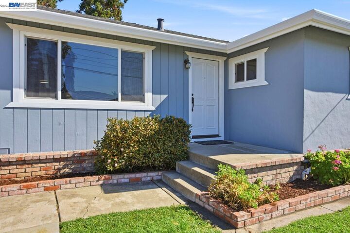 Property Photo:  37064 Elm St  CA 94536 