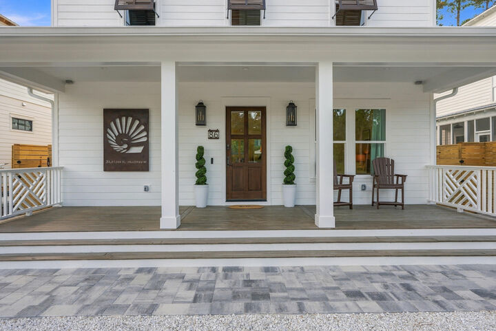 Property Photo:  86 S Lake Drive  FL 32459 