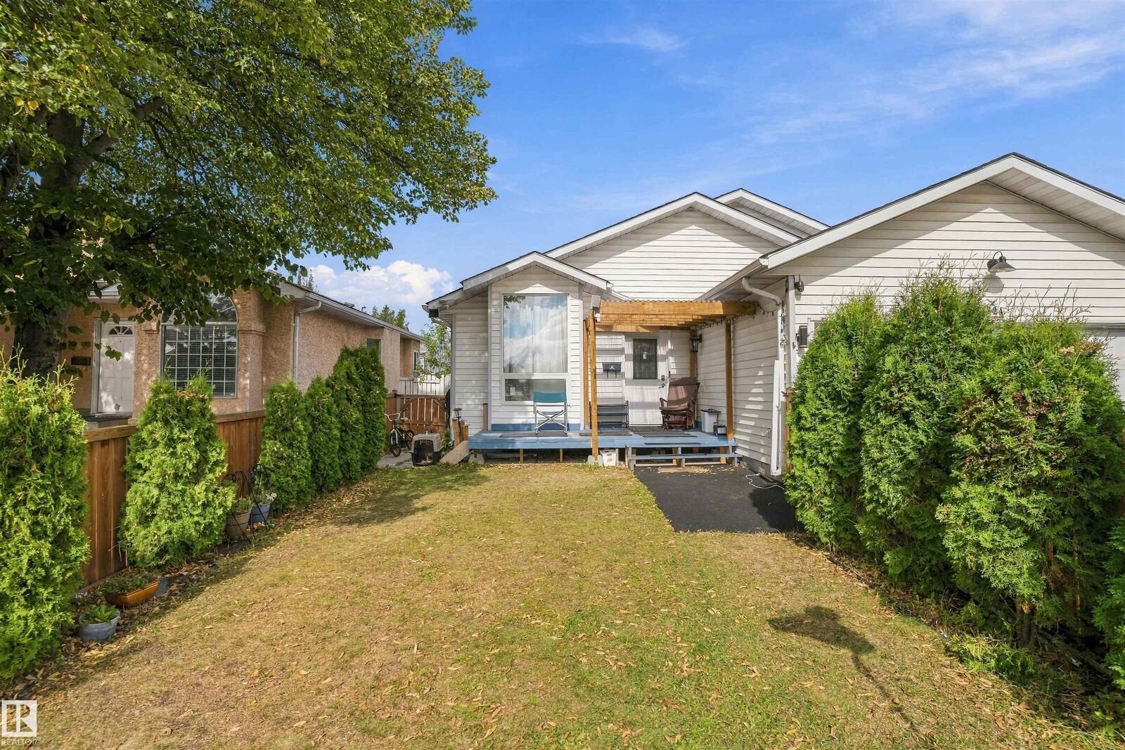 Property Photo:  4824 13 Avenue NW  AB T6L 6J9 