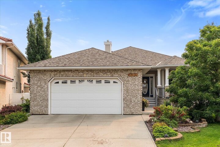 Property Photo:  8704 165 Avenue NW  AB T5Z 2W9 