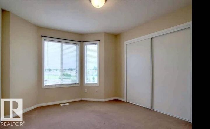 Property Photo:  2505 42 Street NW 9  AB T6L 7G8 