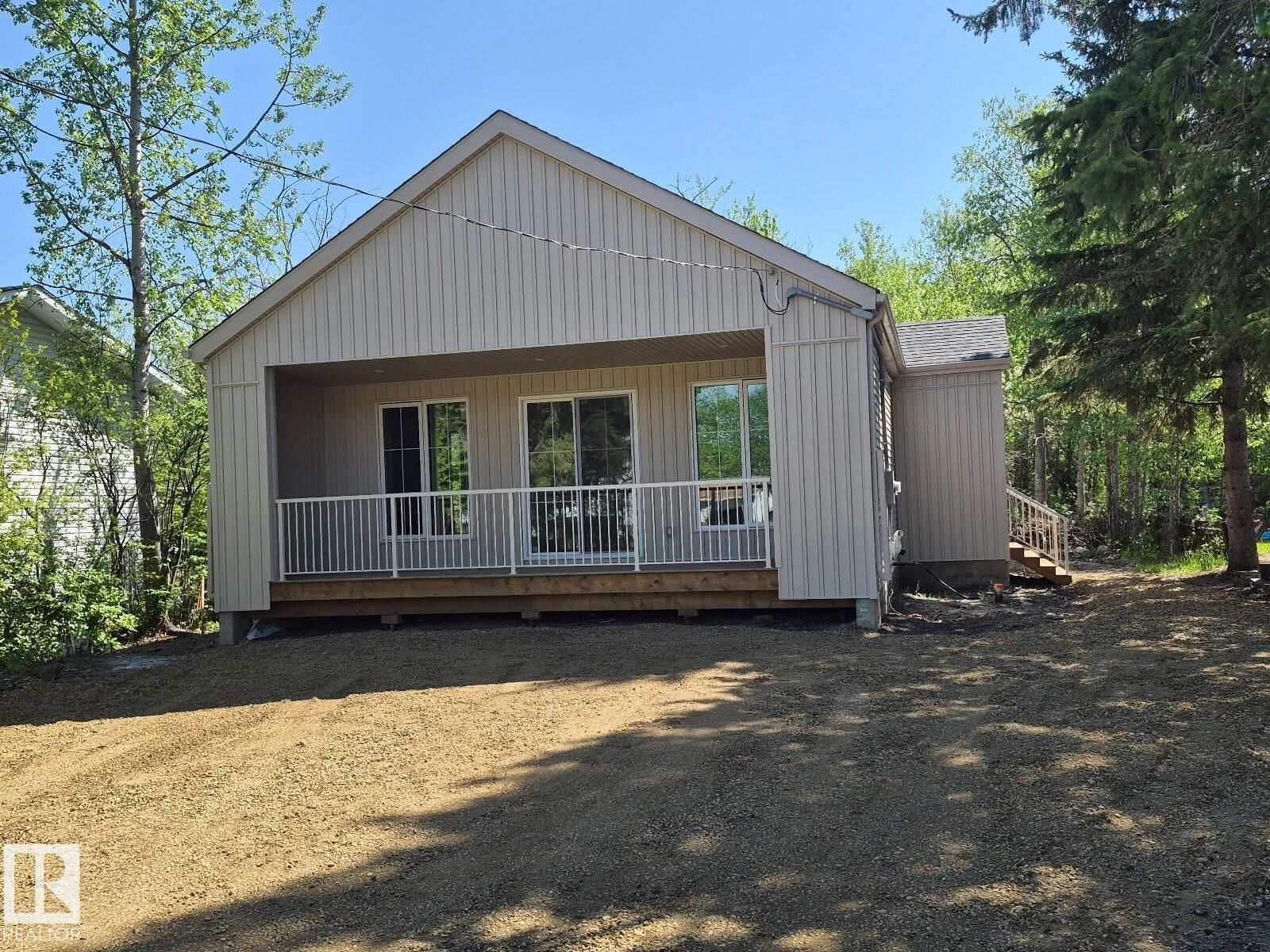 Property Photo:  51551 Rge Road 212A  AB T8G 1B2 