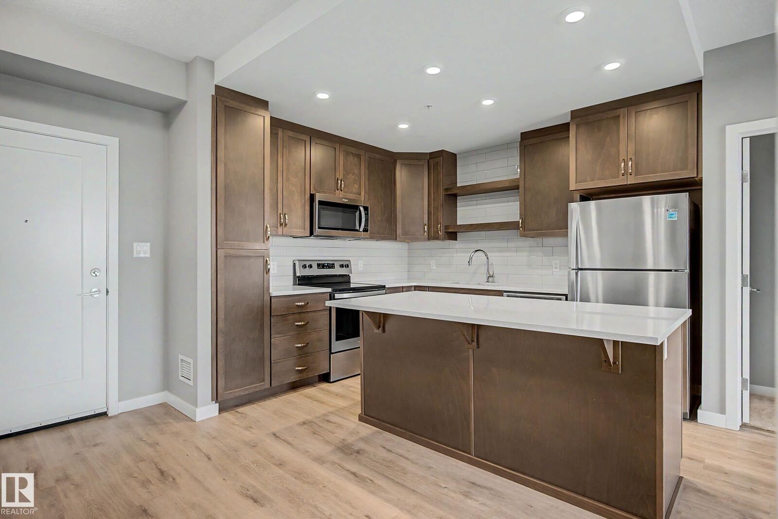 Property Photo:  5504 Schonsee Drive NW 437  AB T5Z 0N9 