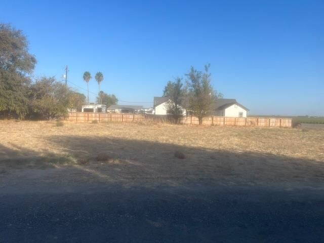 Property Photo:  147 N Street  CA 93622 
