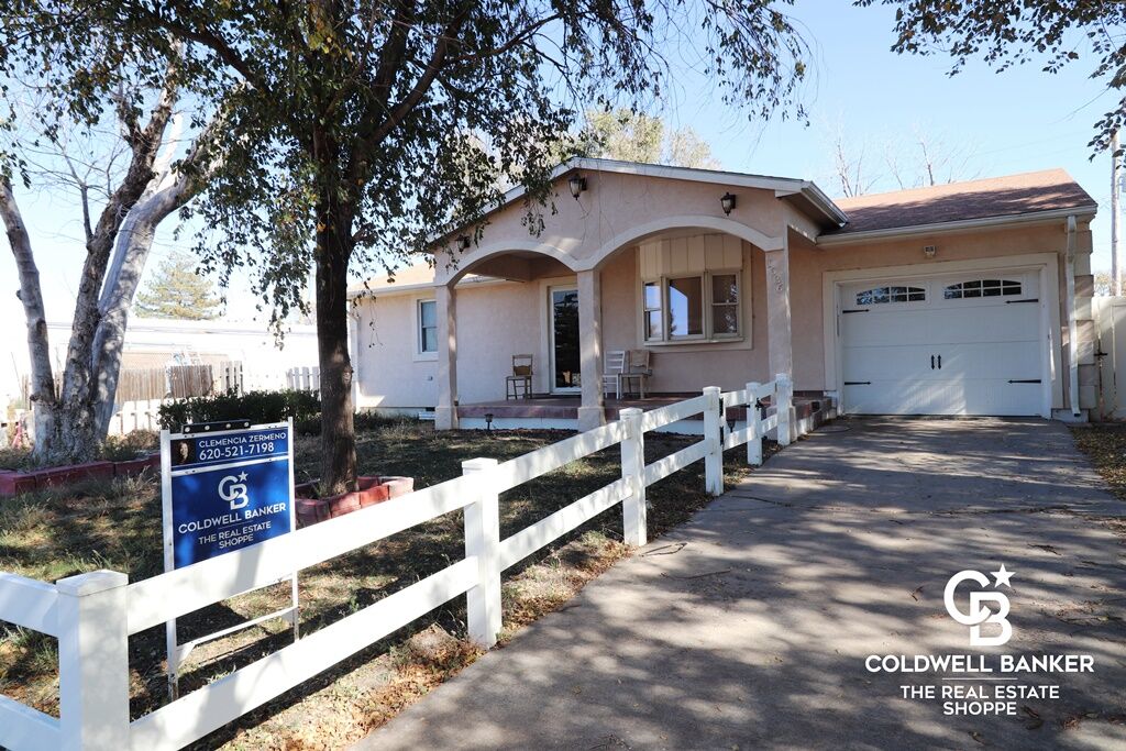 Property Photo:  1536 N 13th Street  KS 67846 