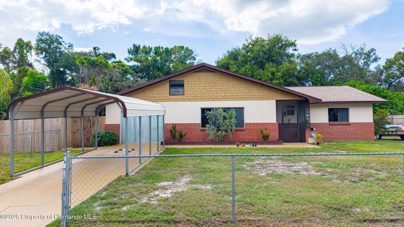 Property Photo:  14807 Scamp Drive  FL 34667 