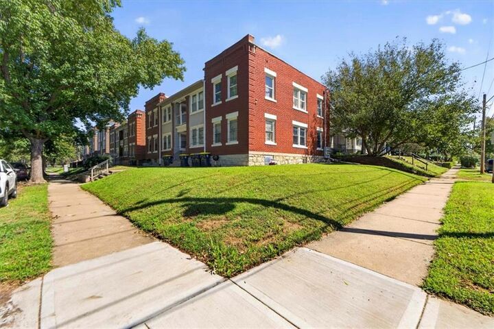 Property Photo:  203 N Mersington Avenue  MO 64123 