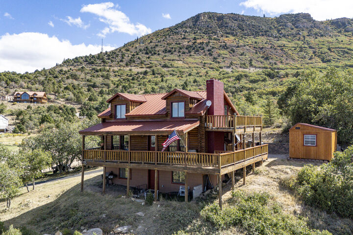 Property Photo: 1130 E High Cedar Highlands Dr UT 84720