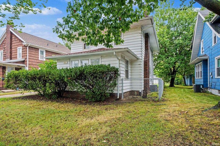 Property Photo:  1254 Portage Avenue  IN 46616-1507 