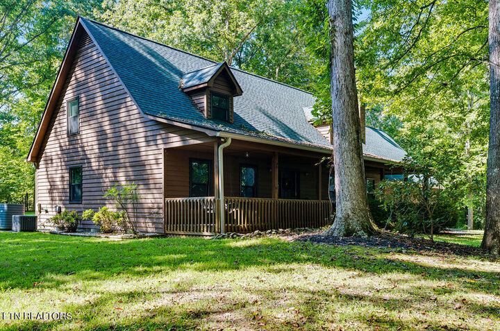 Property Photo: 144 Cross Creek Lane TN 37763