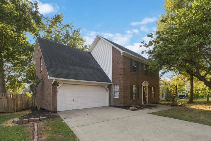 Property Photo: 1708 Houndstooth Glen KY 40515