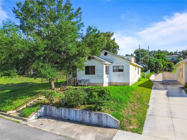 Property Photo:  535 Carroll Street  FL 34711 