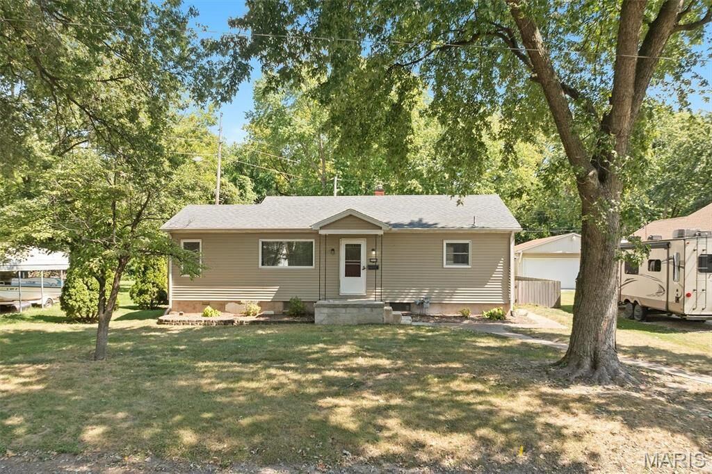 Property Photo: 2911 Fredericka Street IL 62226