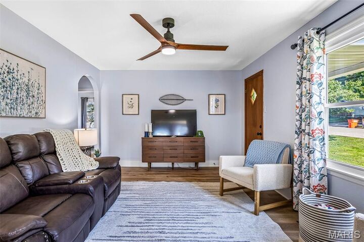 Property Photo:  622 E College Street  MO 63640 