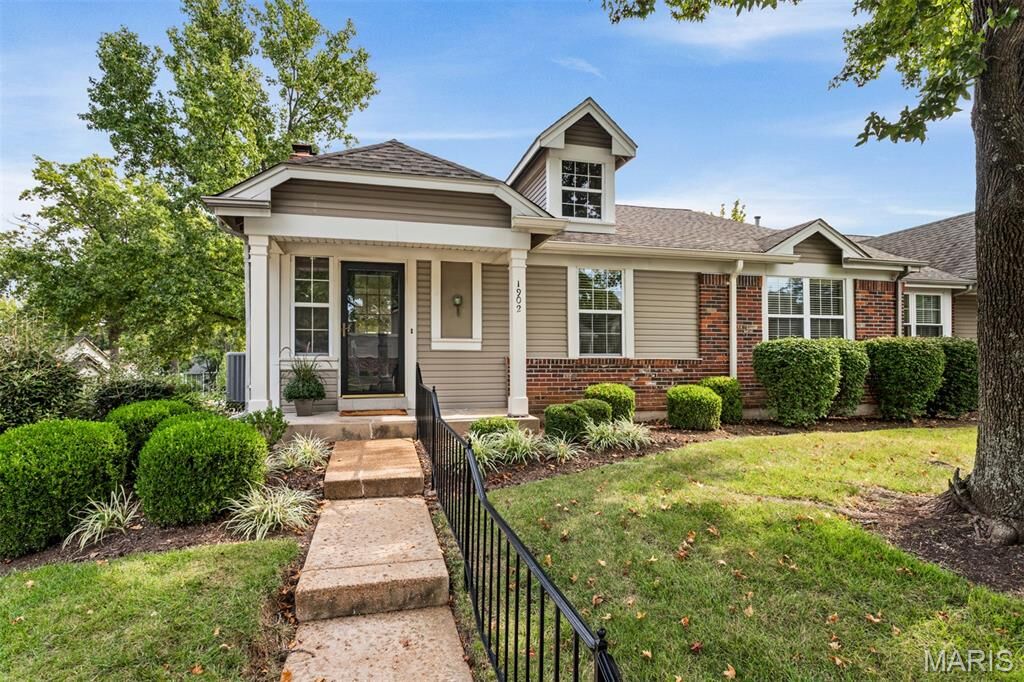 Property Photo:  1902 Baxter Ridge Drive  MO 63017 