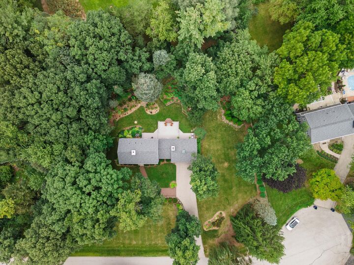 Property Photo: S38w27845 Merriwood Ct WI 53189