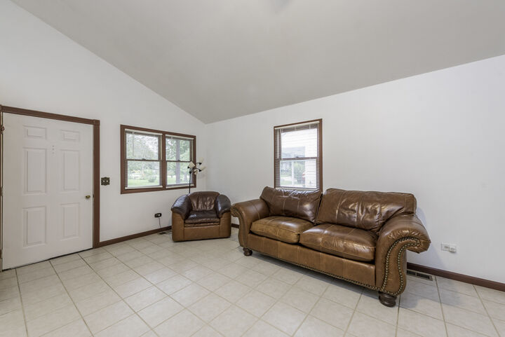 Property Photo: 10395 W Illinois Avenue IL 60099