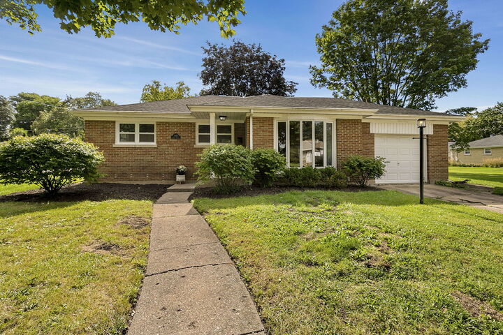 Property Photo: 340 James Avenue IL 60060