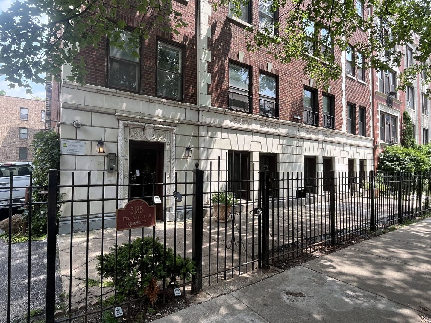 Property Photo:  5135 S Kenwood Avenue 406  IL 60615 