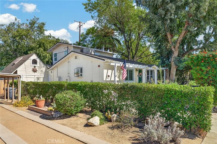 Property Photo:  639 McKinley  CA 92373 