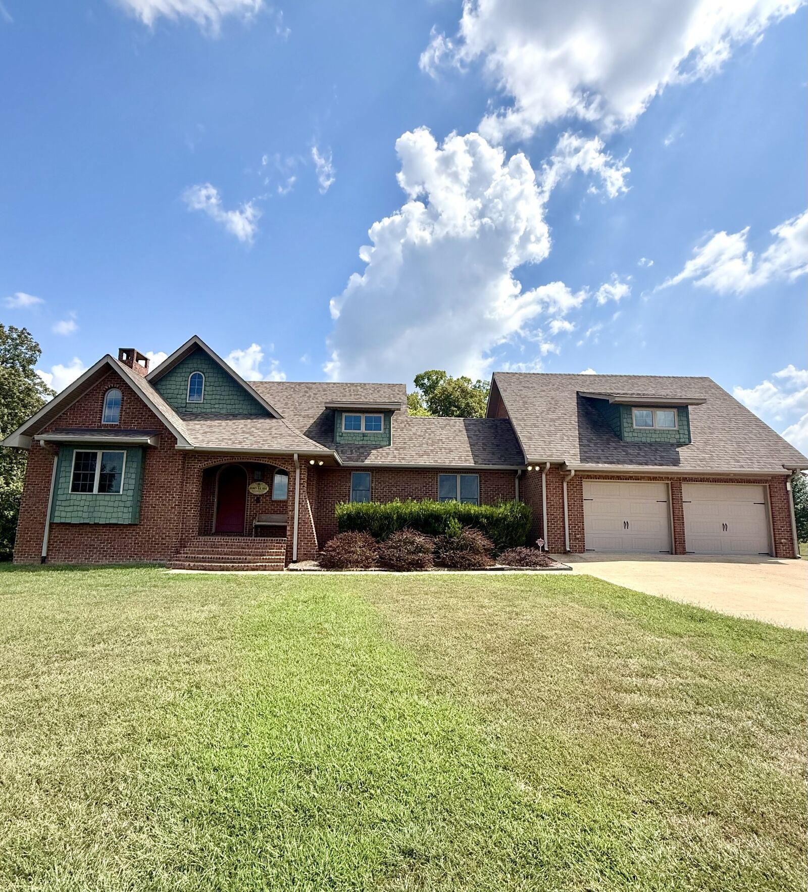 Property Photo: 44 Westside Rd S TN 38464