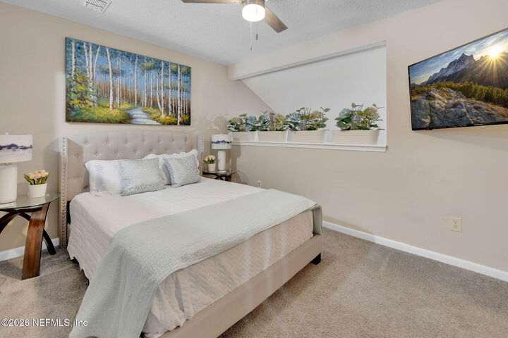 Property Photo:  10708 Alden Road  FL 32246 