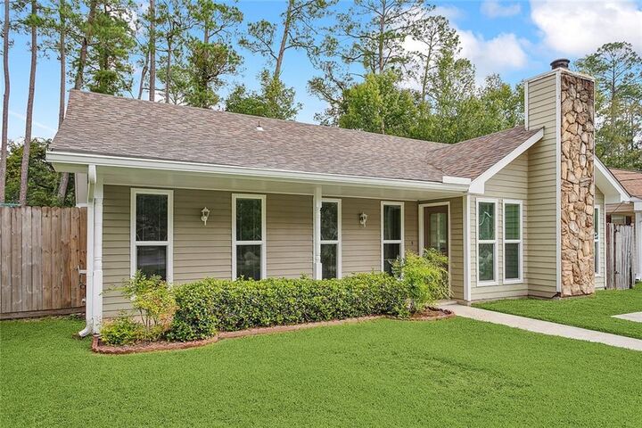 Property Photo:  2022 Jay Street  LA 70460 