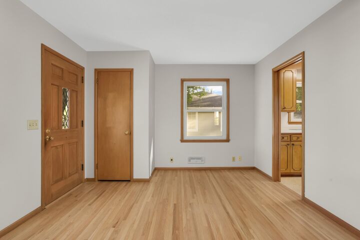 Property Photo:  7214 Clinton Avenue  MN 55423 