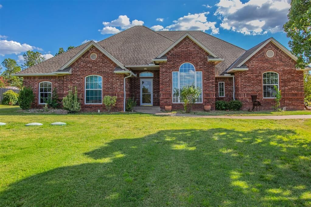 Property Photo:  12824 SE 69th Street  OK 73150 