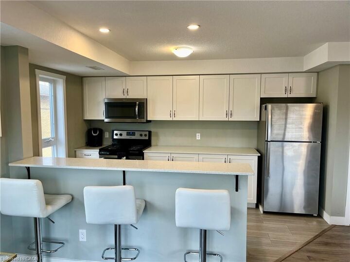 Property Photo:  361 Lancaster Street W A15  ON N2H 0C1 