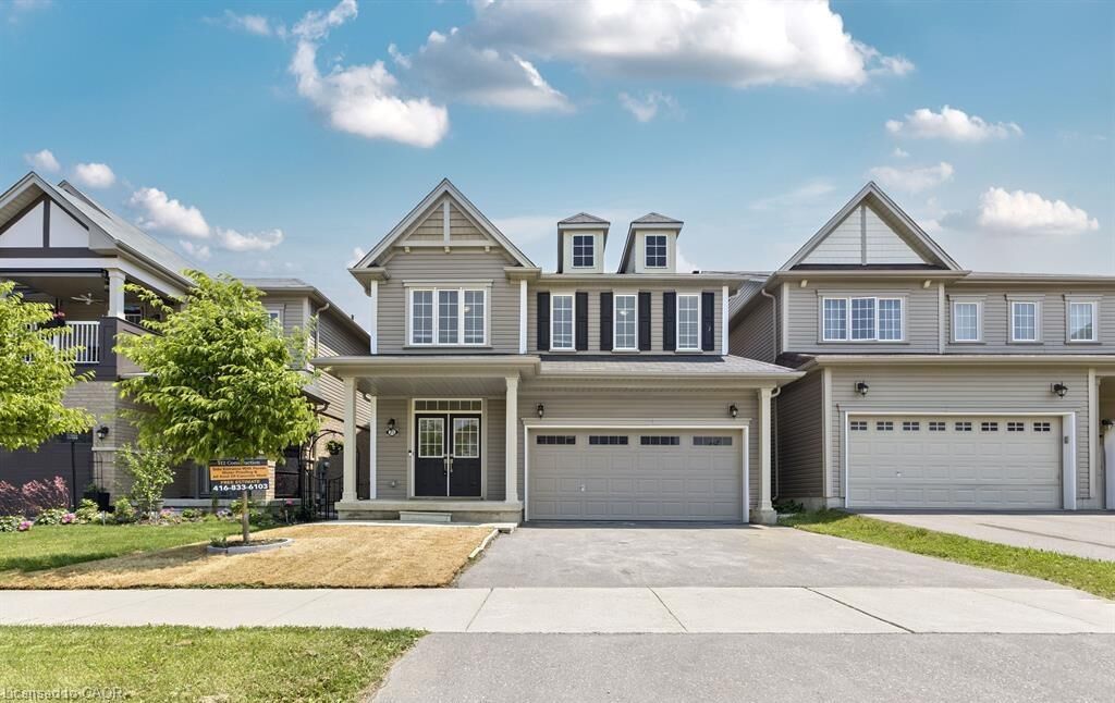 Property Photo:  25 Munro Circle  ON N3T 0R1 