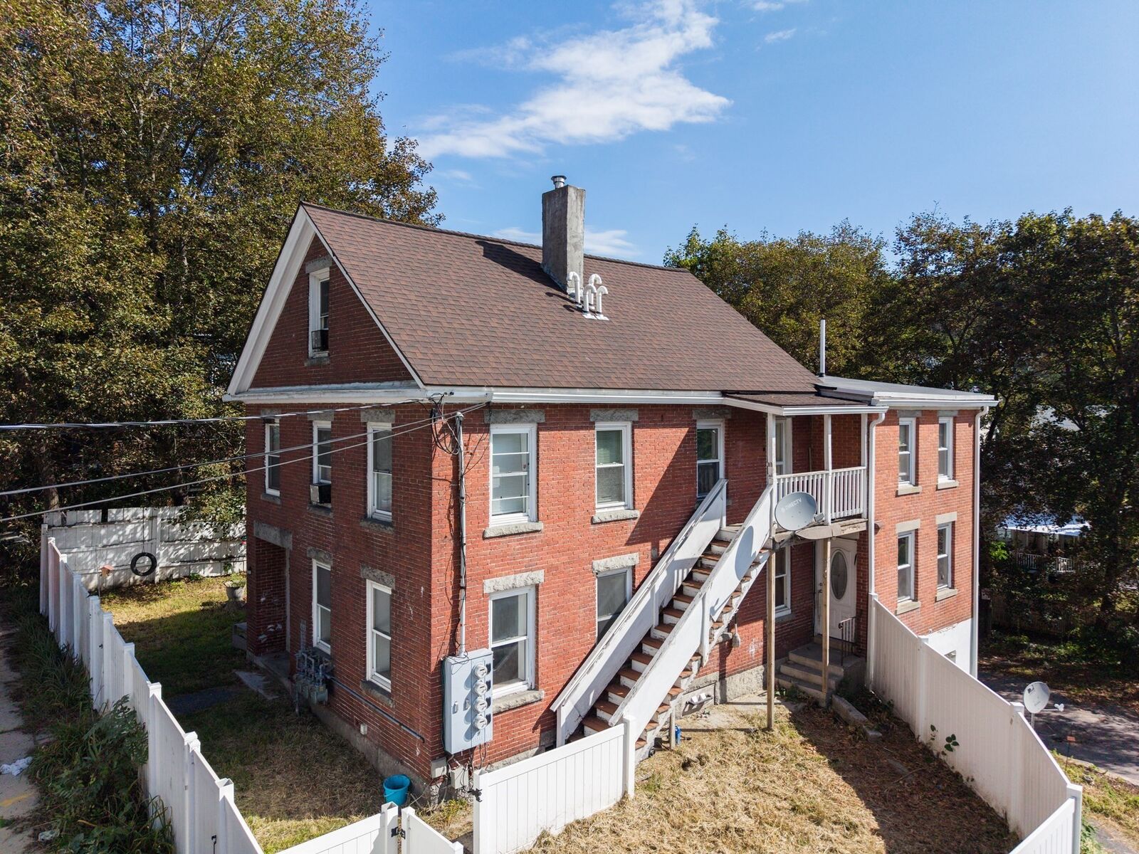 Property Photo:  151 Mechanic Street  MA 01420 