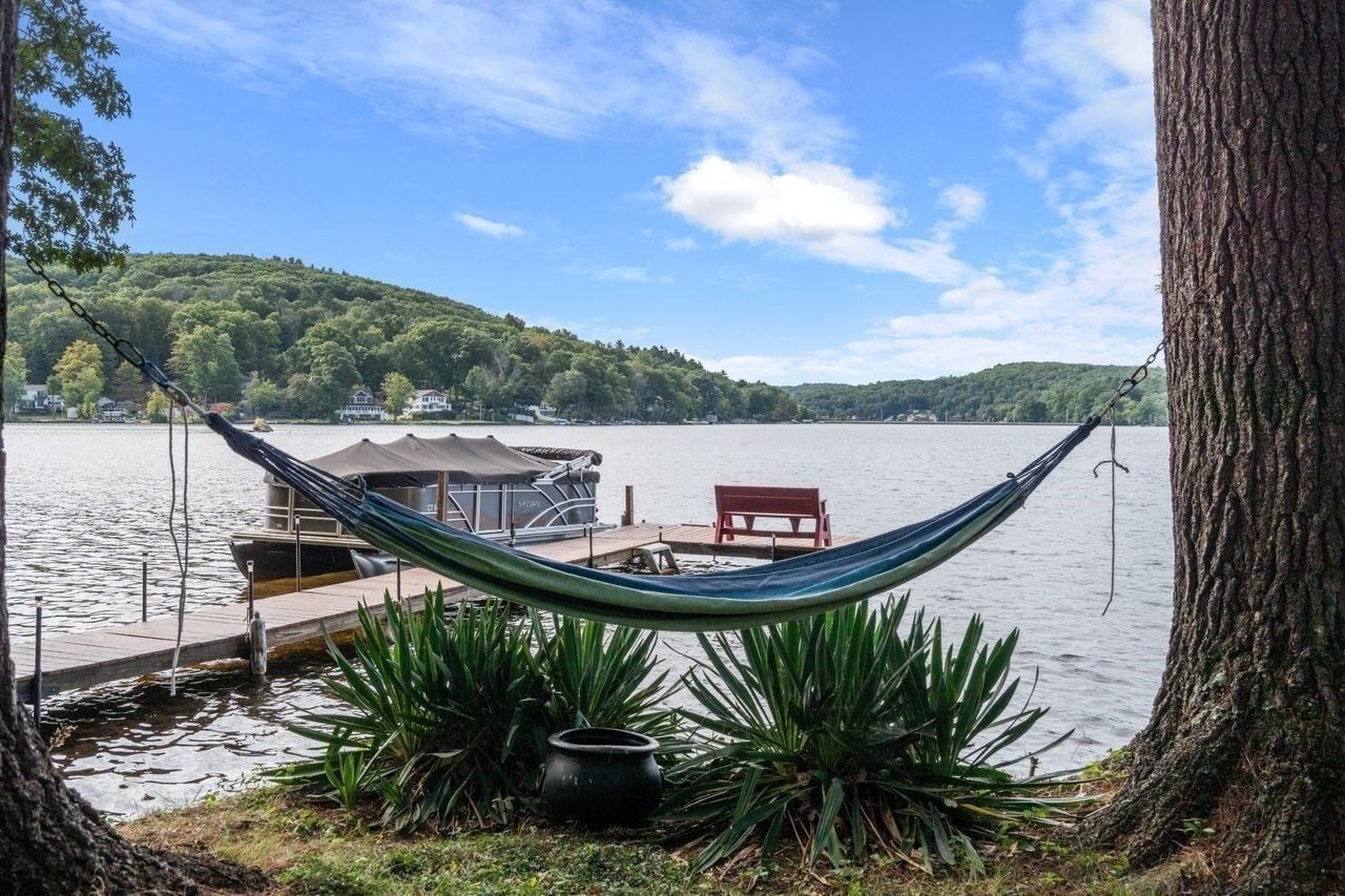 Property Photo: 19 Lakeview Dr MA 01521