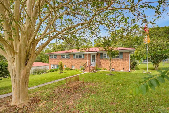 Property Photo:  2370 Le Ruth Dr  FL 32514 