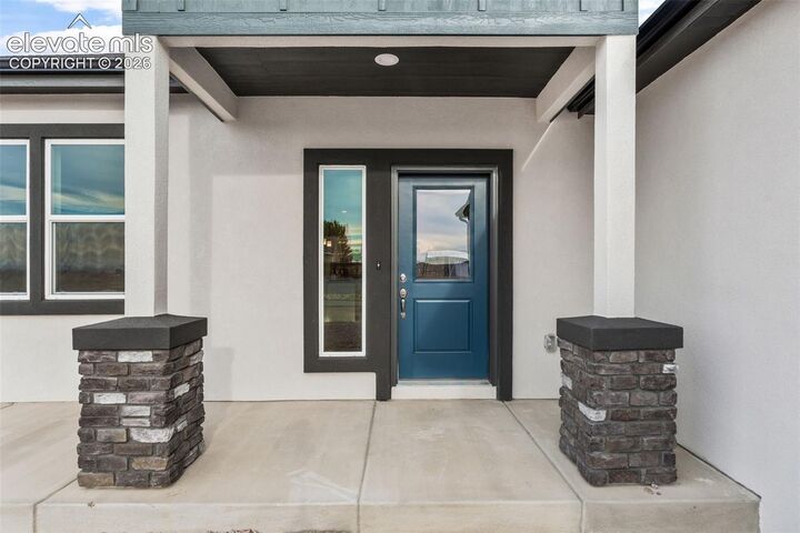 Property Photo:  280 S Meriweather Drive  CO 81007 