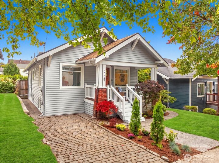 Property Photo:  3005 E Union Street  WA 98122 
